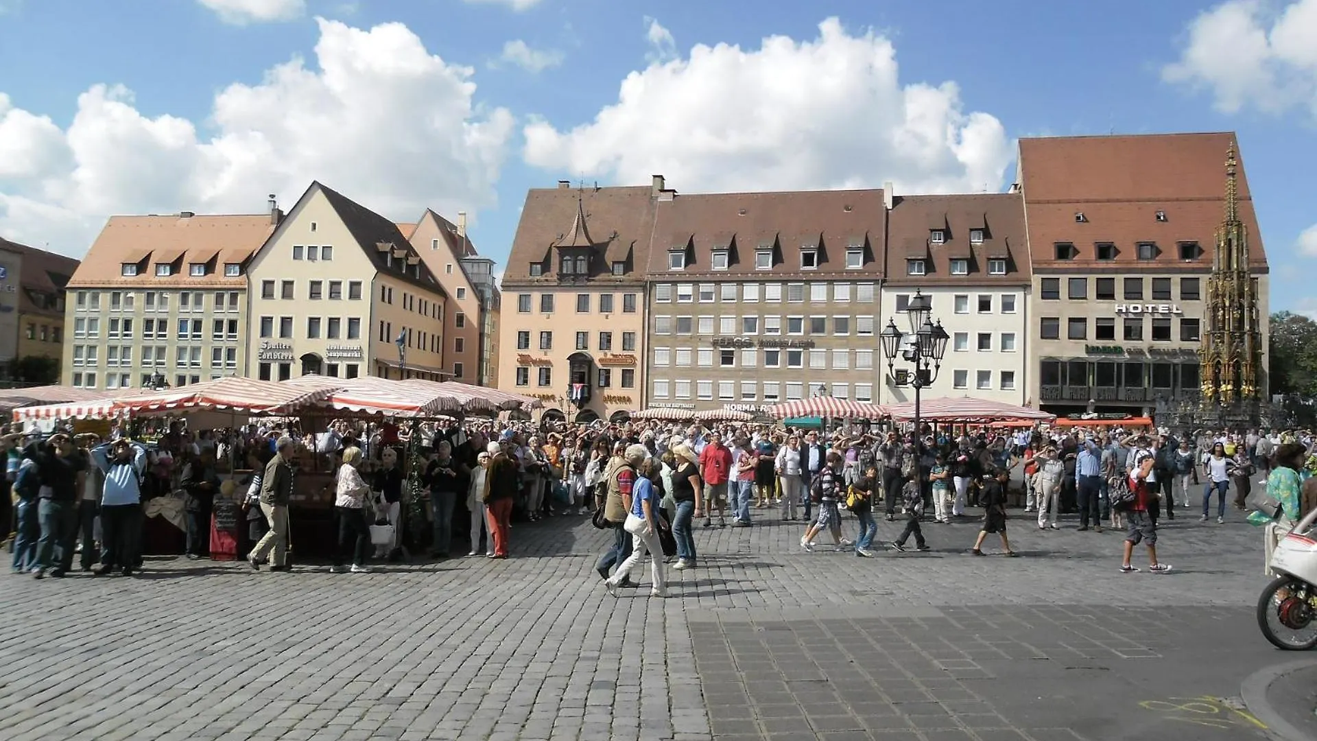 Apartment Altstadt - Exklusive 3-Zi-Wohnung Mit 90 Qm Und Grossem Balkon Nuremberg