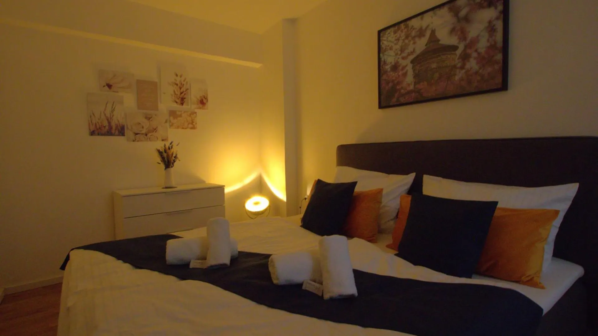 Altstadt - Exklusive 3-Zi-Wohnung Mit 90 Qm Und Grossem Balkon Nuremberg